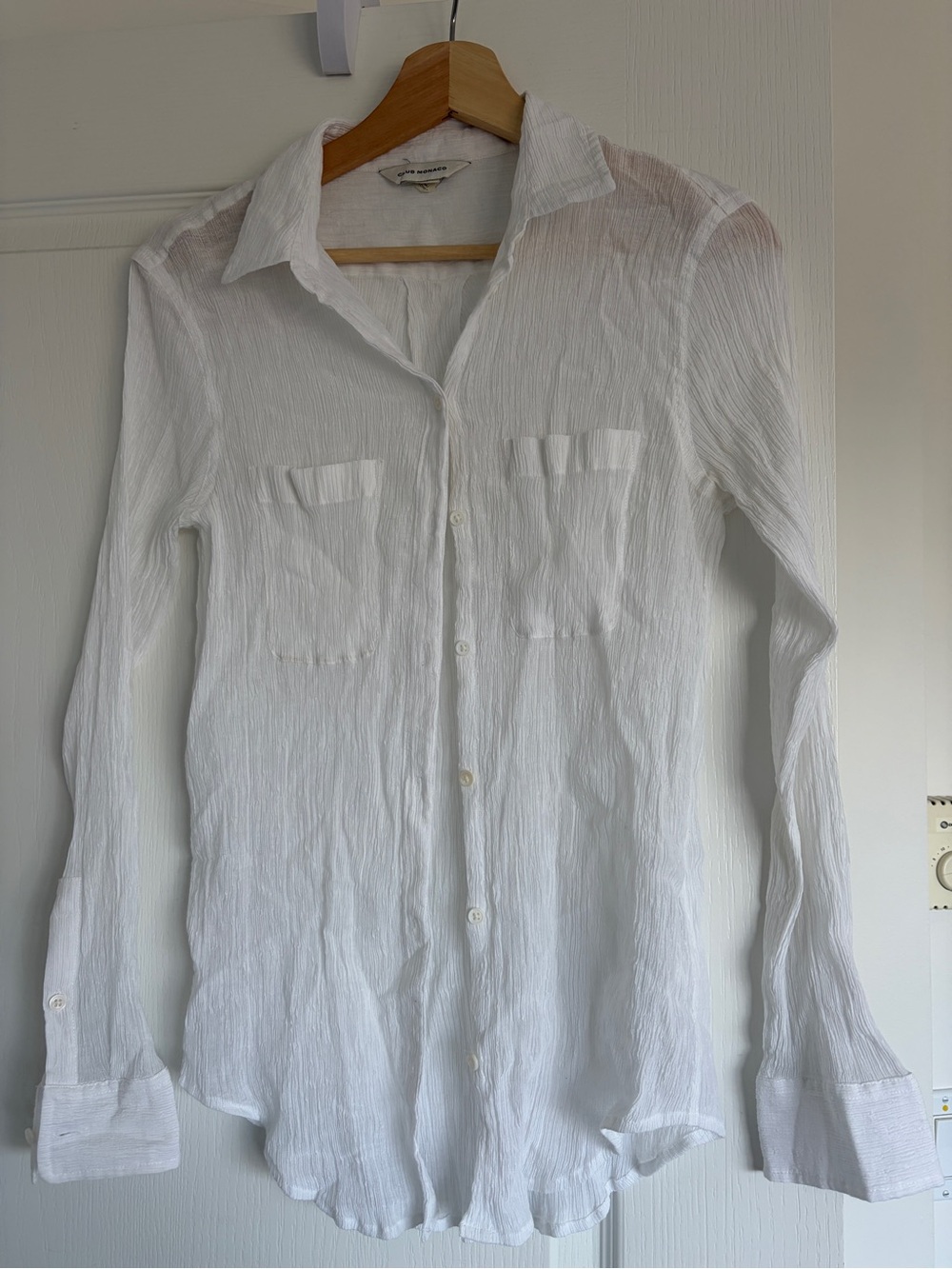 Club Monaco White Crinkled Gauze Button-Down Shirt